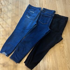 3 Pairs of American Eagle Jeans!